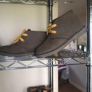 Carters boys 11 boots/dress shoe